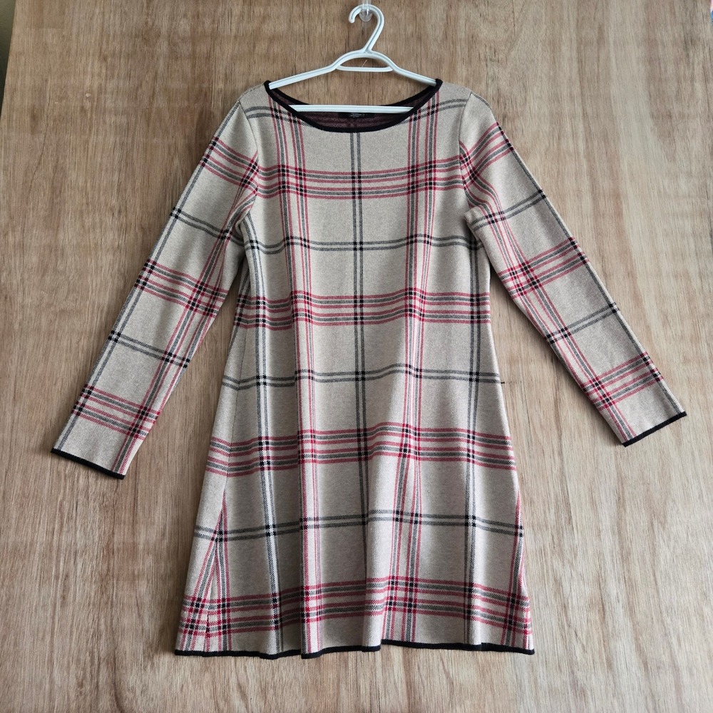 Tahari Plaid Sweater Dress Womens Large Beige Red Black Long Sleeve Knit A-Line